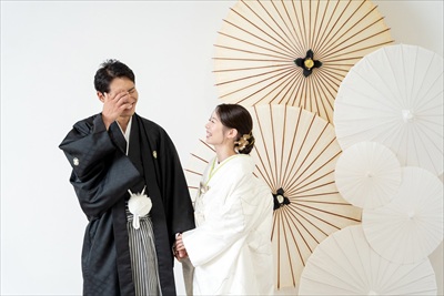 和装前撮りスタジオ撮影｜自然光が差し込む上品な仕上がり