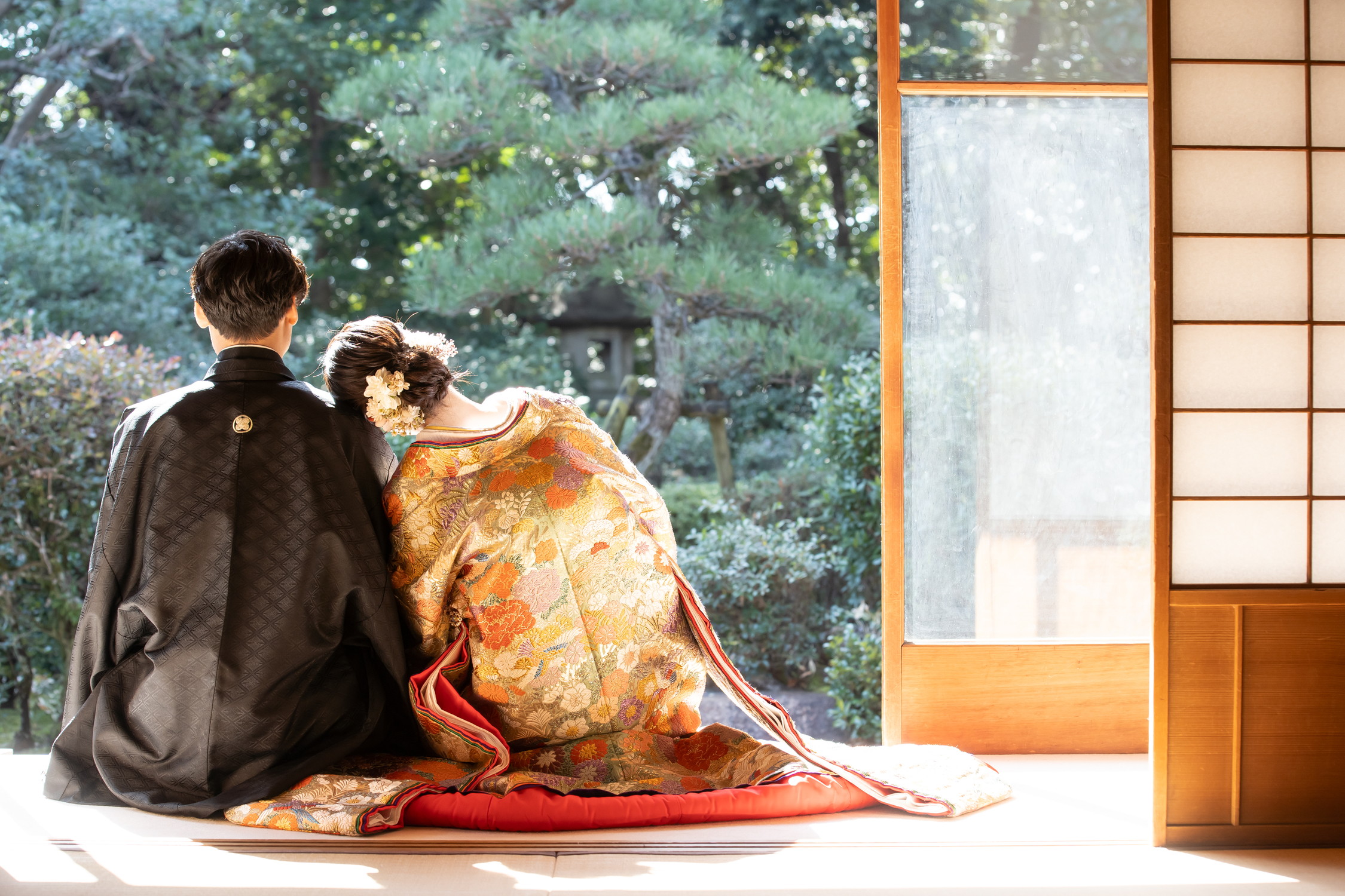 名古屋の人気和装ロケーション東山荘｜サンライズデジタル | フォトウェディング　色打掛