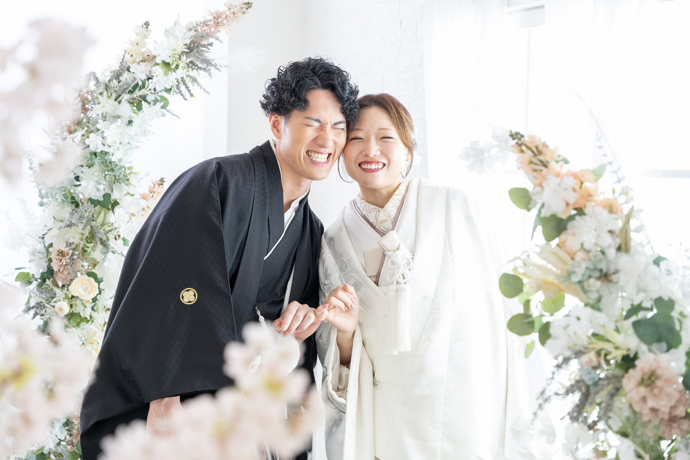 名古屋フォトスタジオで和装前撮り白無垢でのカップル