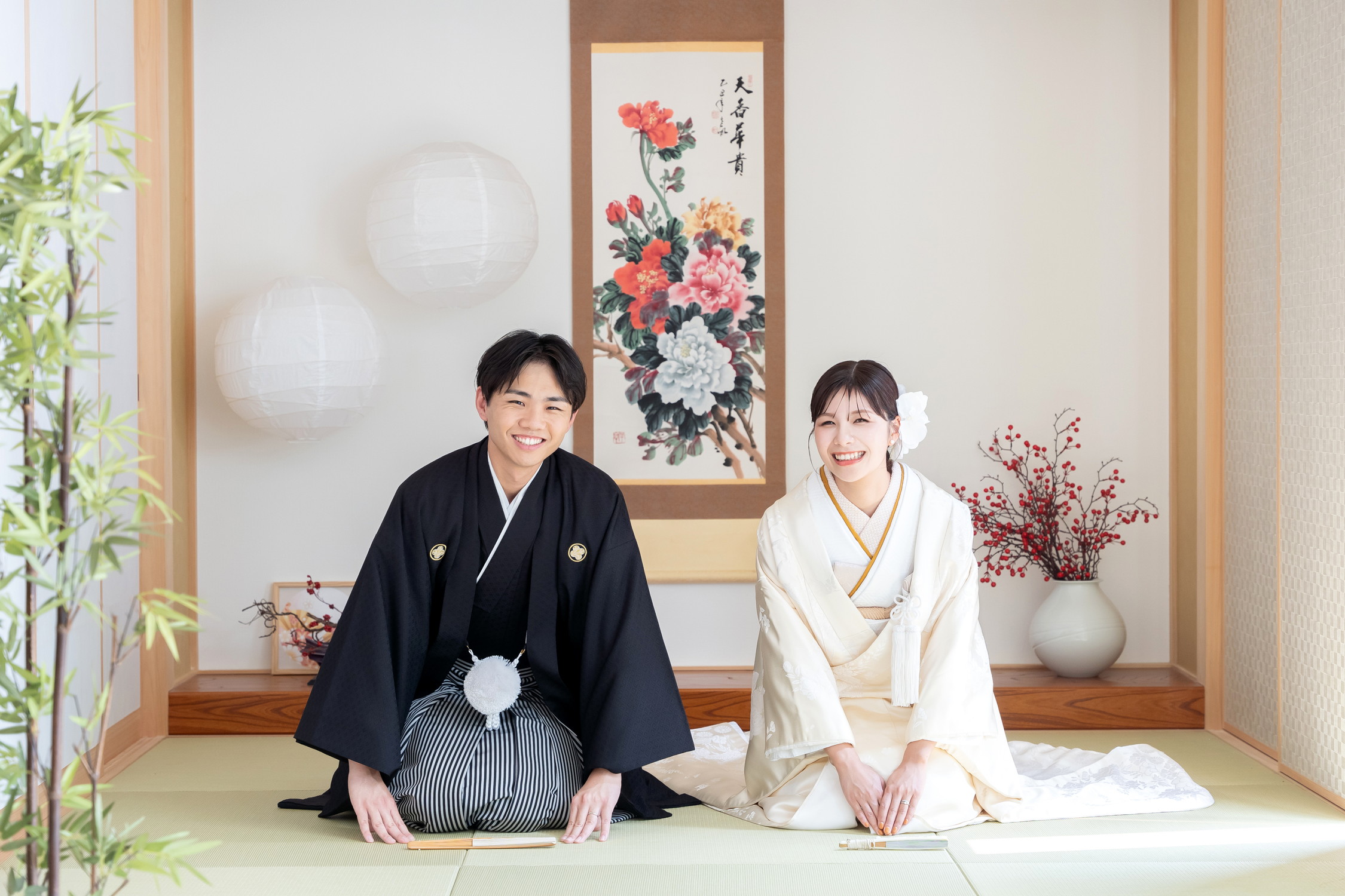 和装スタジオ前撮り 名古屋サンライズデジタル フォトスタジオ 白無垢 正座 お辞儀ショット