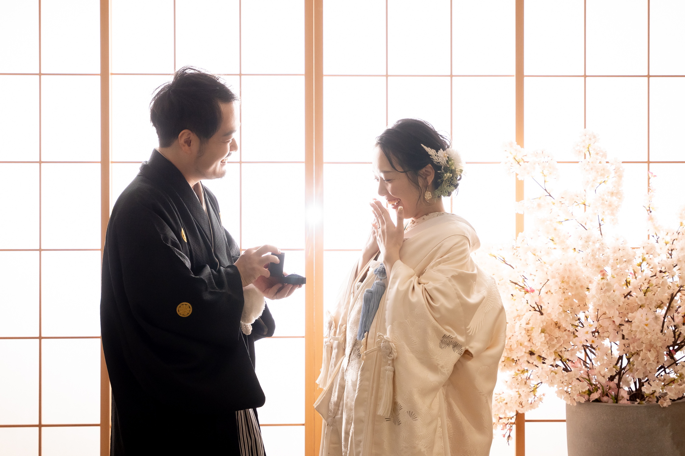 和装前撮り名古屋のフォトスタジオでプロポーズショット
