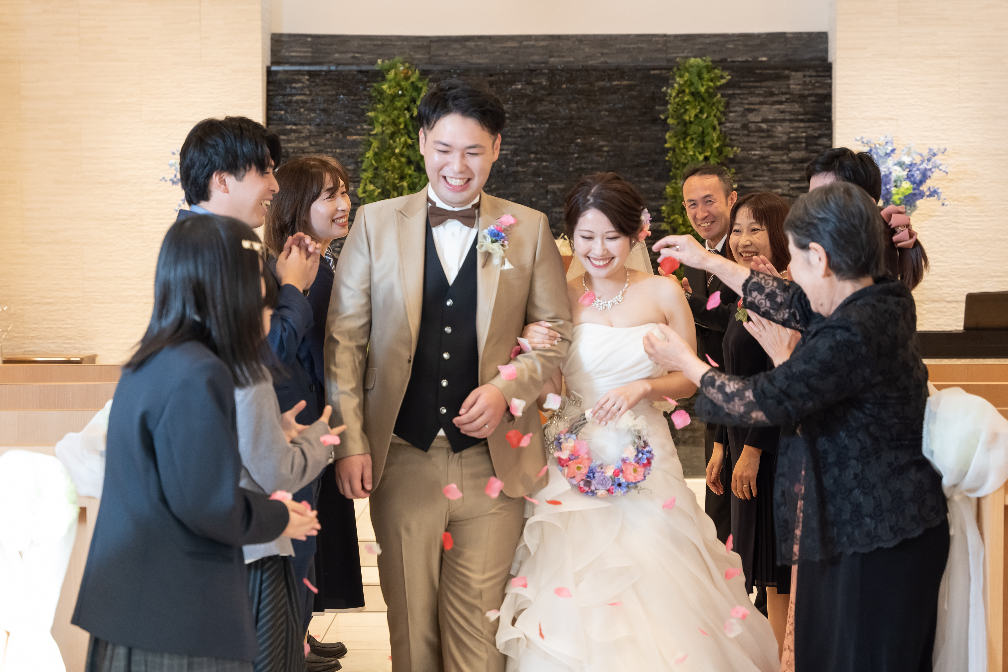 少人数結婚式で人気のチャペル挙式シーン